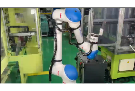 केबल कैरियर (CABLEVEYOR) प्लास्टिक श्रृंखला 3डी टीकेआरबी टाइप रोबोट्राक्स