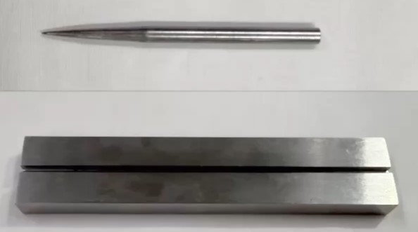 रिसीविंग स्टैंड और स्पेशल पंच